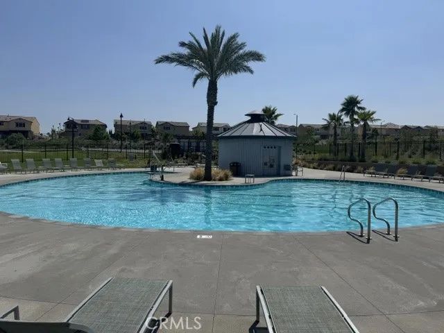 2464 Gunner Ridge, Rialto, CA 92377