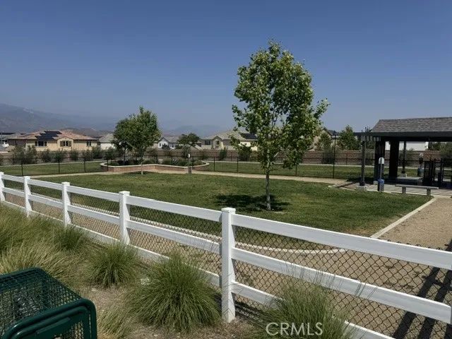 2464 Gunner Ridge, Rialto, CA 92377