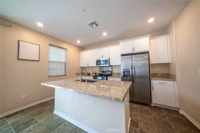 2464 Gunner Ridge, Rialto, CA 92377
