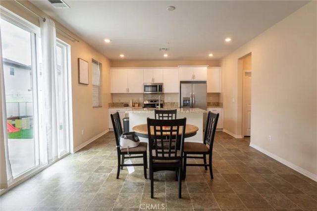 2464 Gunner Ridge, Rialto, CA 92377