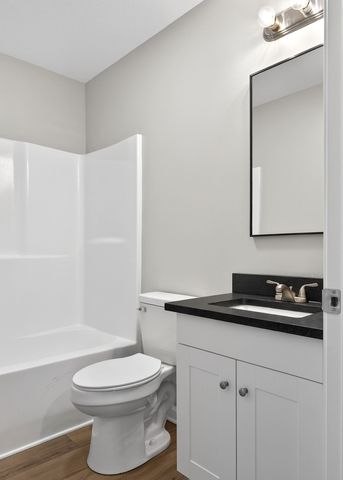 208 Frontier Dr, Grimsley, TN 38565