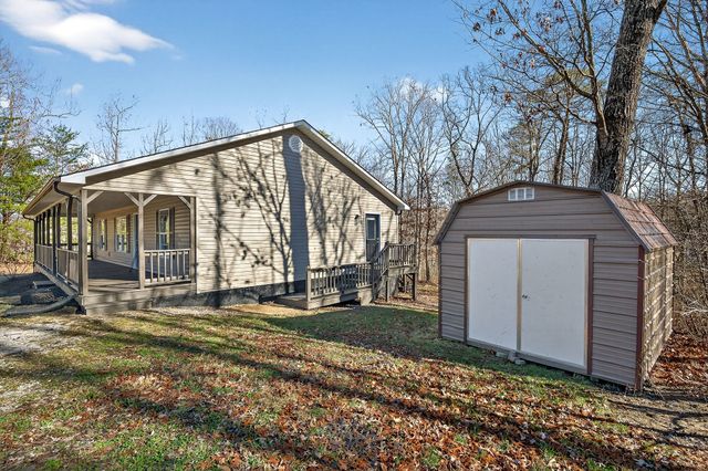 208 Frontier Dr, Grimsley, TN 38565