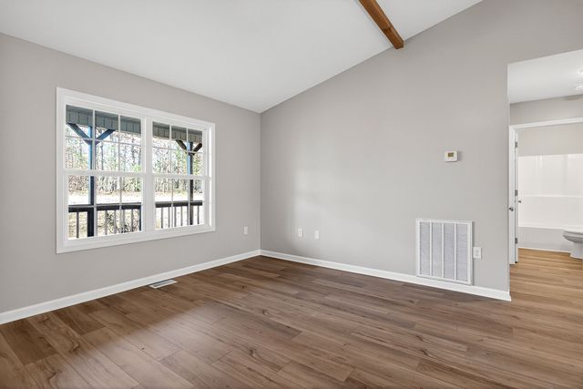 208 Frontier Dr, Grimsley, TN 38565