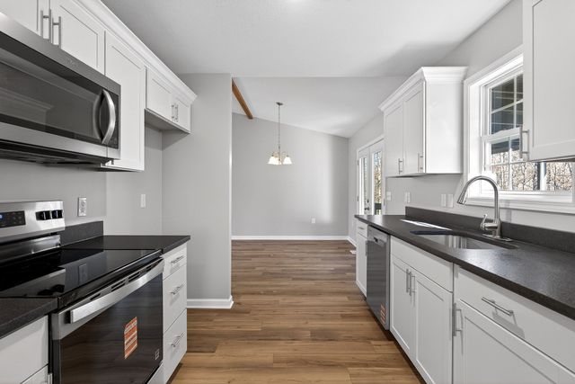 208 Frontier Dr, Grimsley, TN 38565