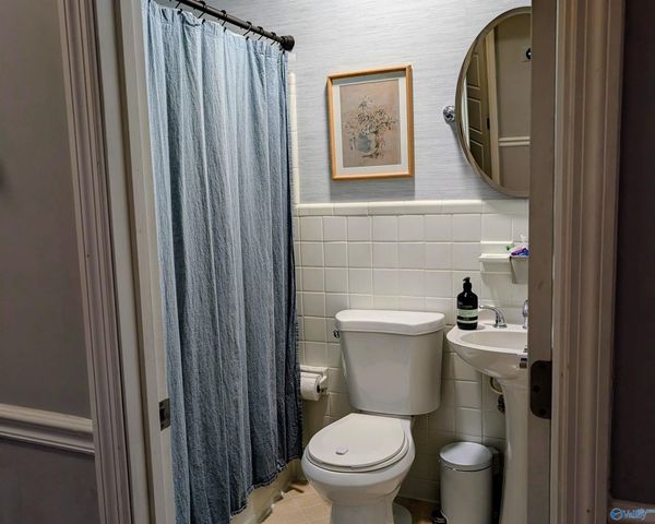 908 Fagan Springs Drive SE, Huntsville, AL 35801