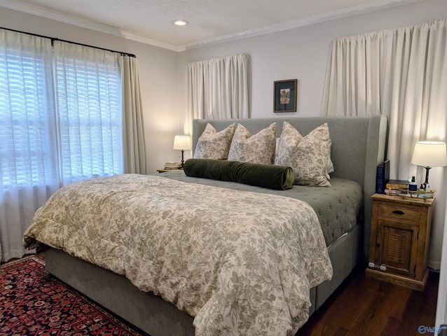 908 Fagan Springs Drive SE, Huntsville, AL 35801