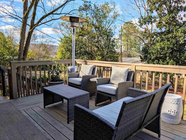 908 Fagan Springs Drive SE, Huntsville, AL 35801