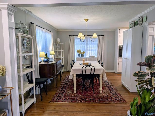 908 Fagan Springs Drive SE, Huntsville, AL 35801