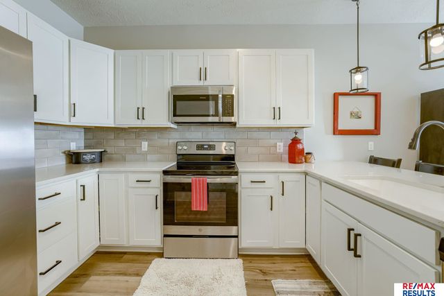 1903 S 7th Street, Omaha, NE 68108