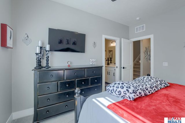 1903 S 7th Street, Omaha, NE 68108