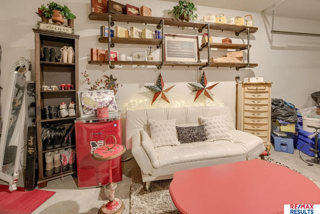 1903 S 7th Street, Omaha, NE 68108