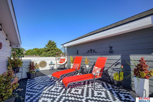 1903 S 7th Street, Omaha, NE 68108