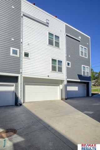 1903 S 7th Street, Omaha, NE 68108