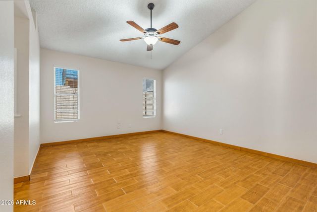 8058 W LAUREL Lane, Peoria, AZ 85345