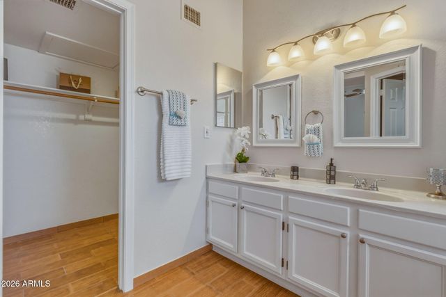 8058 W LAUREL Lane, Peoria, AZ 85345