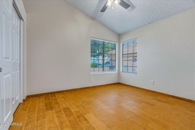 8058 W LAUREL Lane, Peoria, AZ 85345