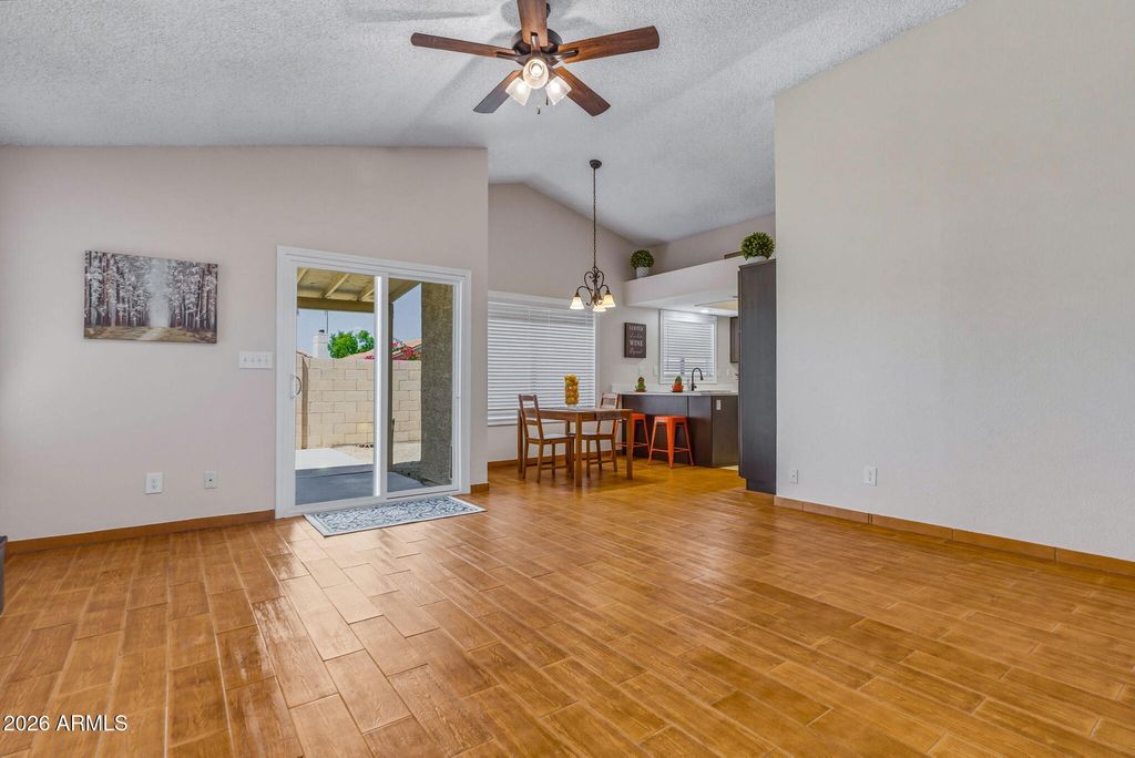 8058 W LAUREL Lane, Peoria, AZ 85345 — photo 4