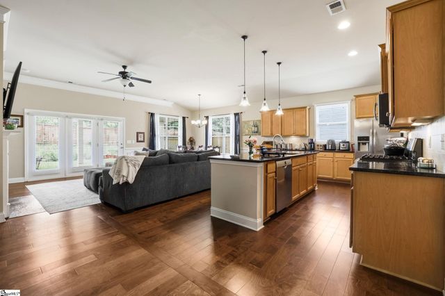 257 Evansdale Way, Simpsonville, SC 29680