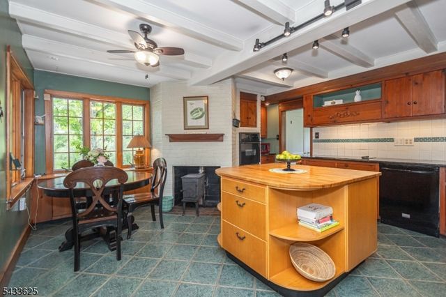 449 Stamets Rd, Holland Twp., NJ 08848
