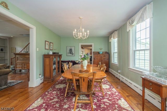 449 Stamets Rd, Holland Twp., NJ 08848