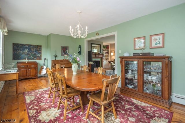 449 Stamets Rd, Holland Twp., NJ 08848