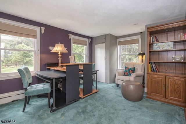 449 Stamets Rd, Holland Twp., NJ 08848