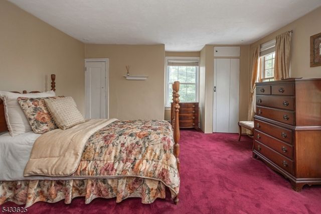 449 Stamets Rd, Holland Twp., NJ 08848