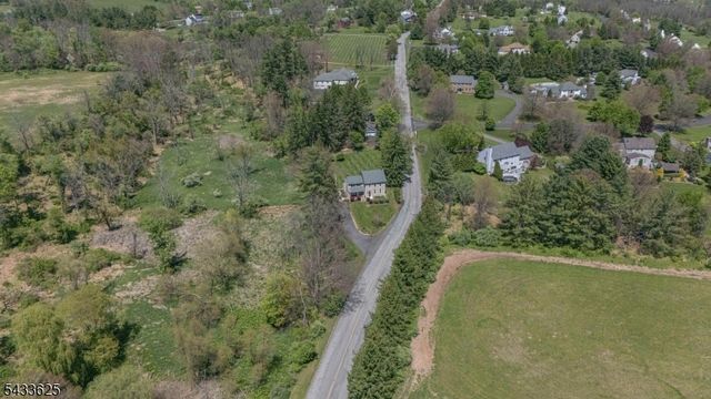 449 Stamets Rd, Holland Twp., NJ 08848