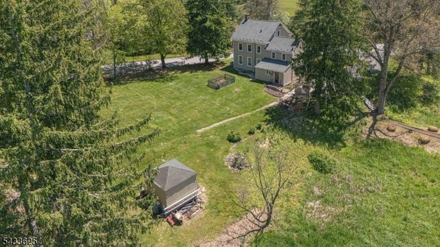 449 Stamets Rd, Holland Twp., NJ 08848