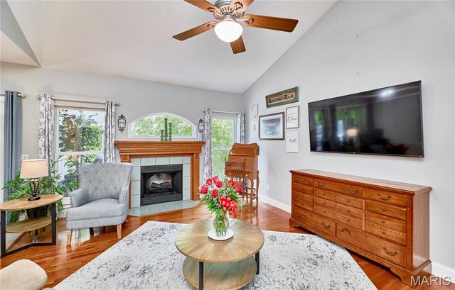 60 Lake Lawrence Lane, Troy, MO 63379