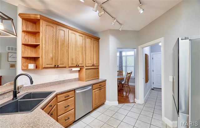 60 Lake Lawrence Lane, Troy, MO 63379