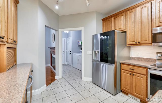 60 Lake Lawrence Lane, Troy, MO 63379