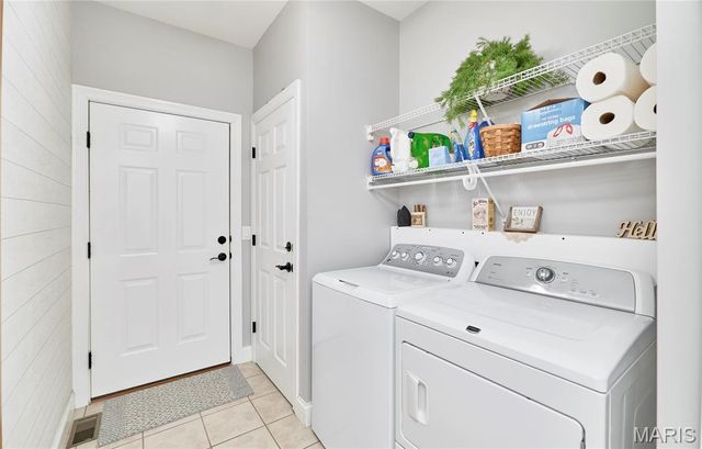 60 Lake Lawrence Lane, Troy, MO 63379