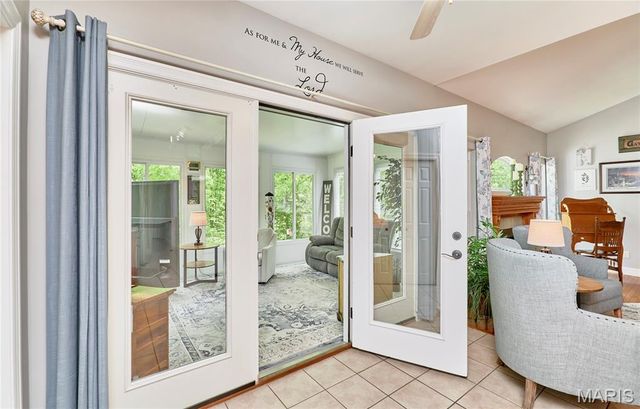 60 Lake Lawrence Lane, Troy, MO 63379