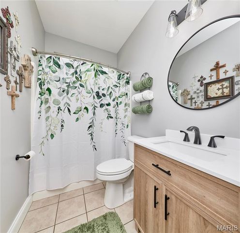 60 Lake Lawrence Lane, Troy, MO 63379