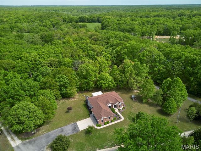 60 Lake Lawrence Lane, Troy, MO 63379