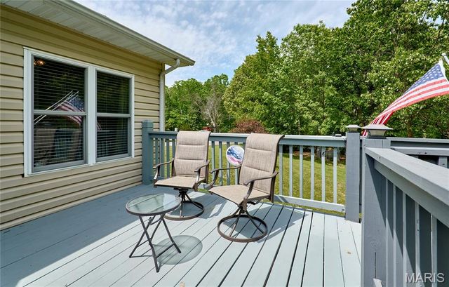 60 Lake Lawrence Lane, Troy, MO 63379