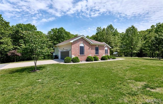 60 Lake Lawrence Lane, Troy, MO 63379
