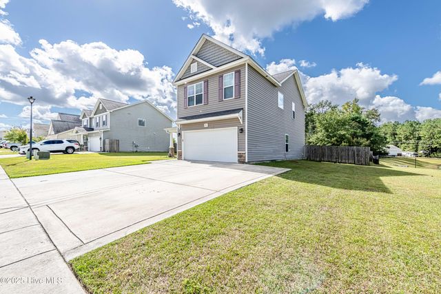 211 Merin Height Road, Jacksonville, NC 28546