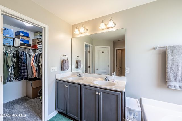211 Merin Height Road, Jacksonville, NC 28546