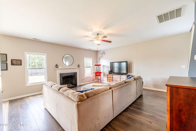 211 Merin Height Road, Jacksonville, NC 28546