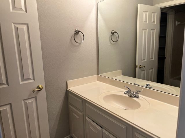 135 Whitney Drive, Hickory Creek, TX 75065