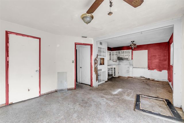 803 Palm Avenue, Fort Pierce, FL 34982