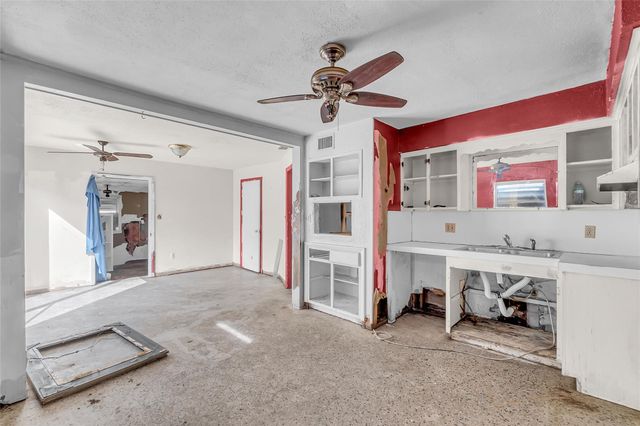 803 Palm Avenue, Fort Pierce, FL 34982