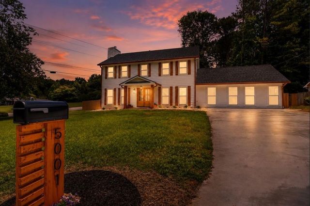 5001 Henson Drive SW, Mableton, GA 30126