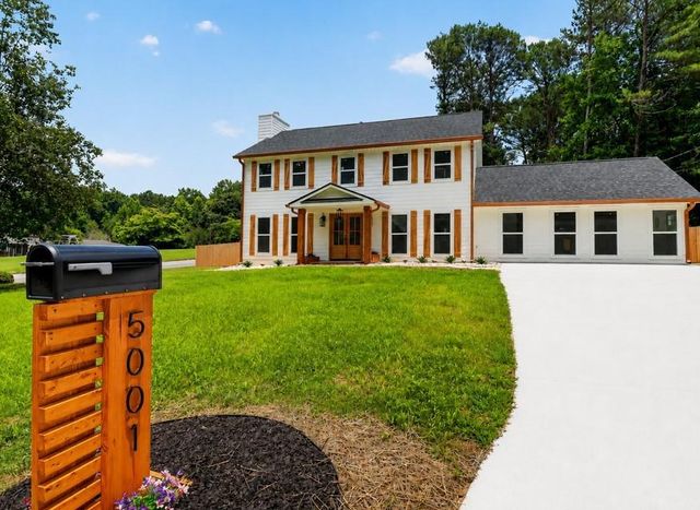 5001 Henson Drive SW, Mableton, GA 30126