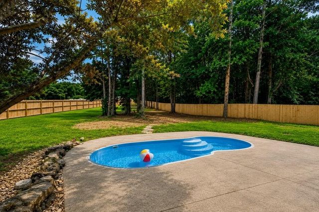 5001 Henson Drive SW, Mableton, GA 30126