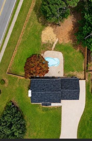 5001 Henson Drive SW, Mableton, GA 30126