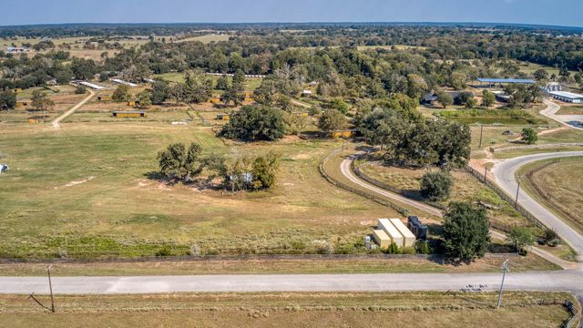 26039 Mitchell Road, Hempstead, TX 77445