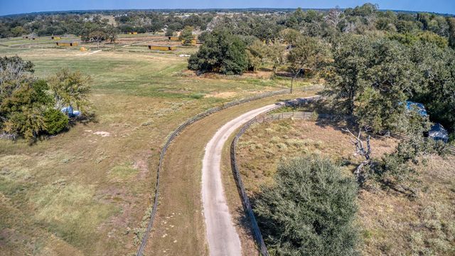 26039 Mitchell Road, Hempstead, TX 77445